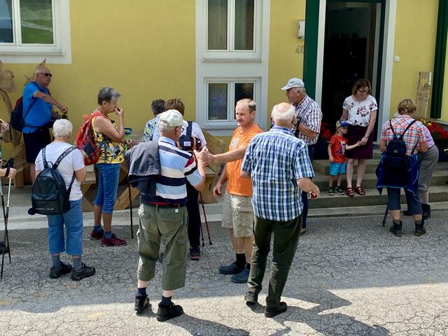 Labung am Bergbauernhof von Martina und Werner Derler in der Holzhöf