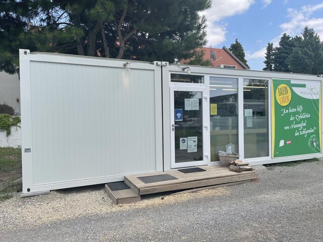 Der Hansagfood Container befindet sich in der Alten Wienerstraße 25 in Bruck an der Leitha.  | Foto: Michalka