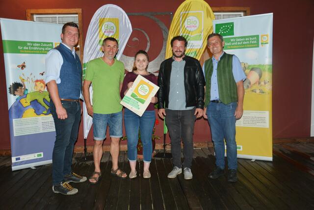 Obmann Thomas Gschier, Sigi Ausgustin, Stellvertreterin Janine Gutmann, der Deligierte Manuel Strohriegel, Geschäftsführer Josef Renner (v.l.).  | Foto: Bio Ernte Steiermark