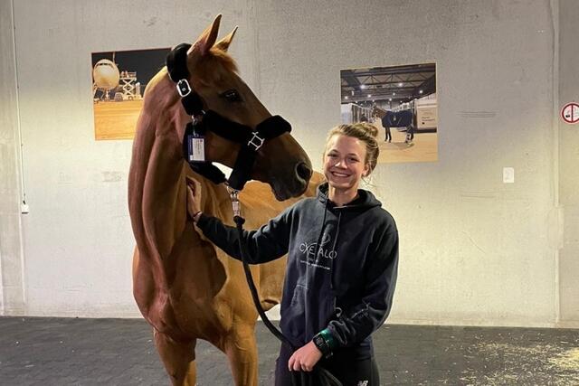 Lea Siegl und DSP Fighting Line nach getrennter Anreise nach Tokio endlich wieder vereint. Beide hatten eine unkomplizierte Anreise.