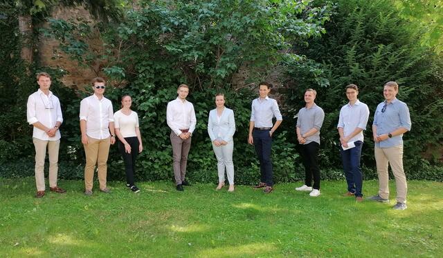Der gesamte neue JVP Vorstand – Maximilian Walter, Jakob Simak, Gloria Eder, Michael Müller-Fembeck, Iris Kühnen, Philipp Pyringer, Michael Kienmayer, Christopher Schulz, Flo Havel