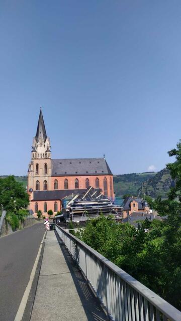 Seit 2002 ist die gotische Liebfrauenkirche in Oberwesel Teil des UNESCO-Welterbes Oberes Mittelrheintal.  | Foto: Aina Geber