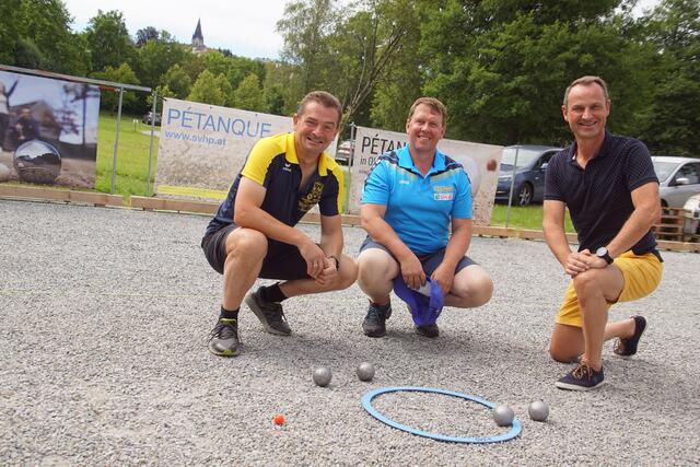Der neu Haslacher Boulodrome" (Zur Erklärung: Boulodrome = angelegte Bouleplätze) mit 14 Trainingsplätzen, der größten dieser Art in Oberösterreich, wurde diese Woche eröffnet. | Foto: Helmut Eder