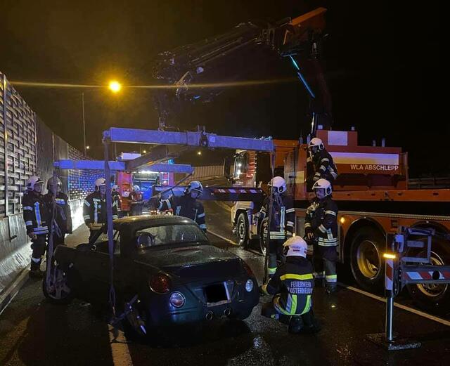 Um 3:42 Uhr wurde die Feuerwehr Klsoterneuburg alarmiert.