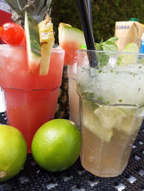 Kostenlose alkoholfreie Cocktails gehören zur Freibadtour dazu. | Foto: KK