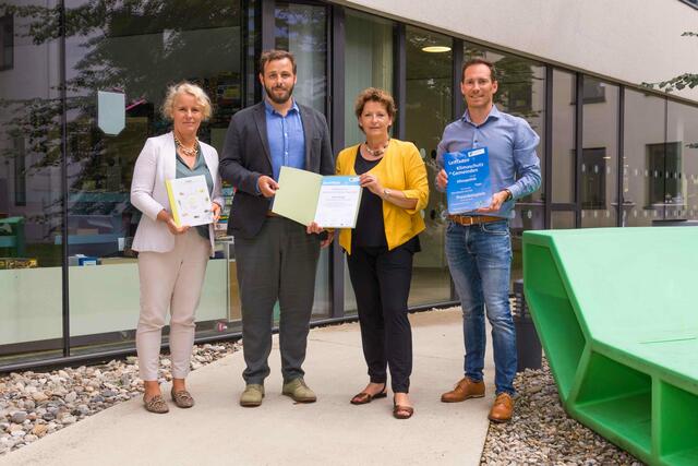 Der neue Klimaschutzbeauftragte von Hartberg-Fürstenfeld Oliver Stangl, gemeinsam mit Landesrätin Ursula Lackner, Andrea Gössinger-Wieser und Friedrich Hofer.
 | Foto: Klimabündnis Steiermark