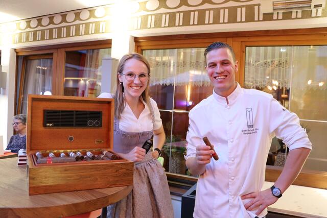 Im Anschluss an das Menü gab es zum gemütlichen Ausklang Cocktails und Zigarren. | Foto: Siegele