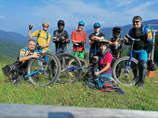 Die Rohrbacher "One Wheel Dragons" verbrachten mit ihren Einrädern ein Wochenende in Kärnten.