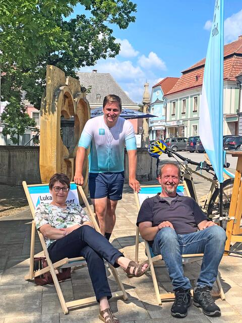 Liane Schuster, Lukas Brandweiner und Karl Eschelmüller (v.l.) in Groß Gerungs | Foto: Vogl