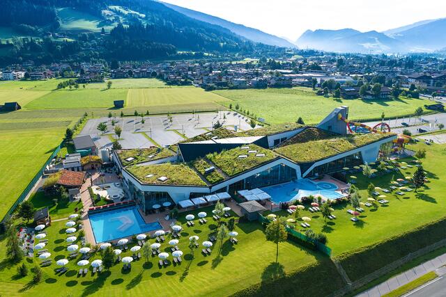 Die Therme Amad´e bietet Familien und Entspannungssuchenden ein Erlebnis.