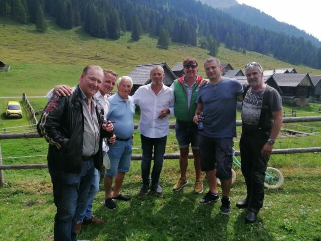 Die Blue-Bikerausfahrt führte die Freiheitliche Wirtschaft auf die Dellacher Alm.