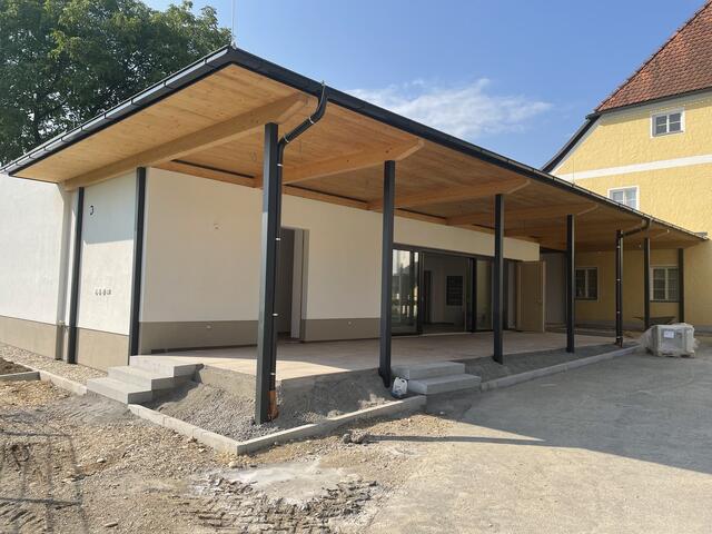 Aktuell sieht es hier noch nach Baustelle aus. Am 19. September 2021 wird der Neubau des Pfarrheims offiziell eröffnet. | Foto: Nagl/BRS