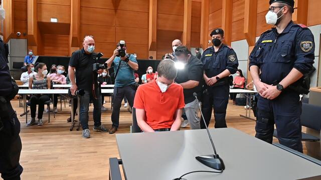 Für einiges Interesse sorgte der Schwurgerichtsprozess am vergangenen Dienstag. Angeklagt war der geständige Vater der beiden ermordeten Mädchen.
