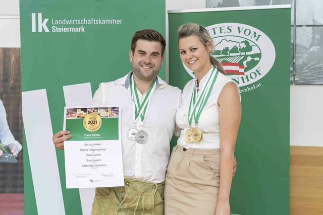 Speck- und Schinkenspezialitäten brachten Familie Pichler aus Leitersdorf 3 x Gold und zwei Prämierungen ein. | Foto: LK/Fischer