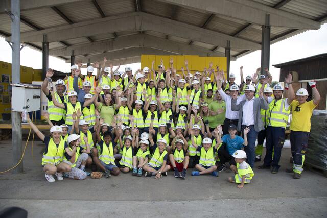 Viele glückliche Gesichter beim PORR-Adventure-Camp in Klagenfurt. Kinder durften heute die Rolle der Erwachsenen übernehmen und selbständig Hand an der Baustelle anlegen