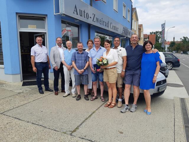 AK-Bezirksstellenleiter Martin Feigl, Bezirksstellenobmann-Stv. Reinhard Indraczek, Johann Erlenwein sen., Roman Gaicsnek, Gertraud Erlenwein, Stanislav Husak, Andrea und Werner Erlenwein, Johann und Petra Erlenwein