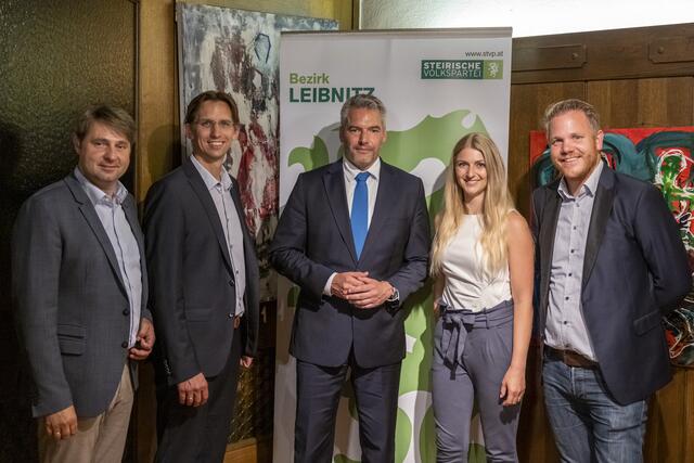LAbg. Holler, NRAbg. Schnabel, BM Nehammer, Moderatorin Hofbauer, Bgm. Sekli