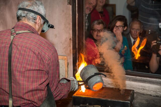 Der Verein Eisenwerk Gußwerk unter Obmann Richard Pichler betreibt im Montanmuseum eine eigene Schau-Kunstschmiede.  | Foto: Fred Lindmoser