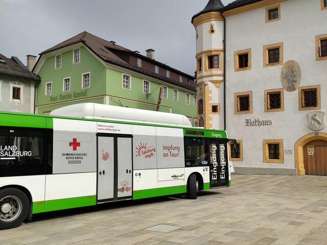 In Tamsweg wird heute vor dem Rathaus geimpft.