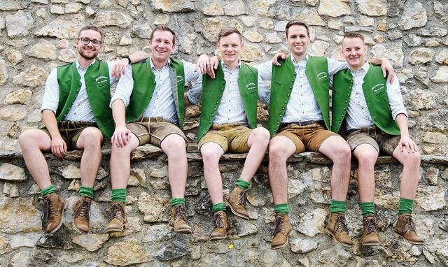 Johannes, Clemens, René, Florian und Elias bilden gemeinsam "Die Blechquetscher". Am Samstag stellen sie ihr neues Album vor.