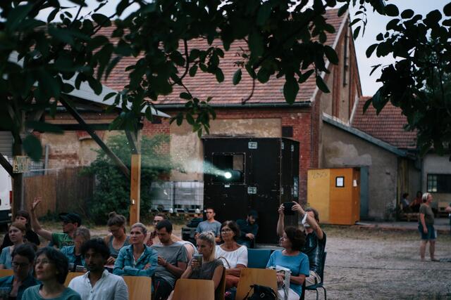Mit Spannung wird der Film erwartet…