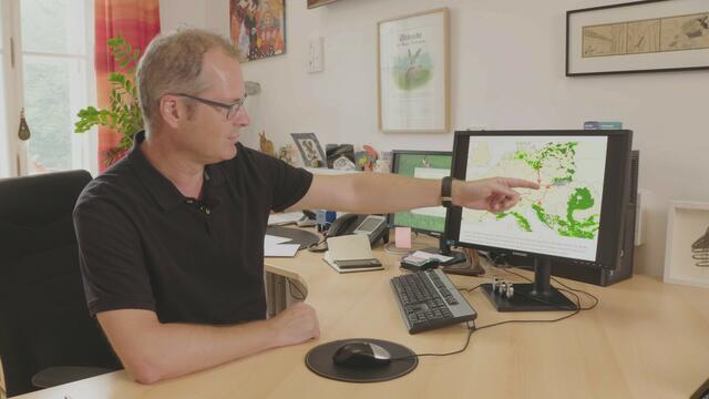 Dr. Klaus Hackländer von der BOKU Wien in der Servus Reportage: Die Angst vorm Wolf geht um in Österreich am Donnerstag, 29.07. ab 21:10 Uhr.