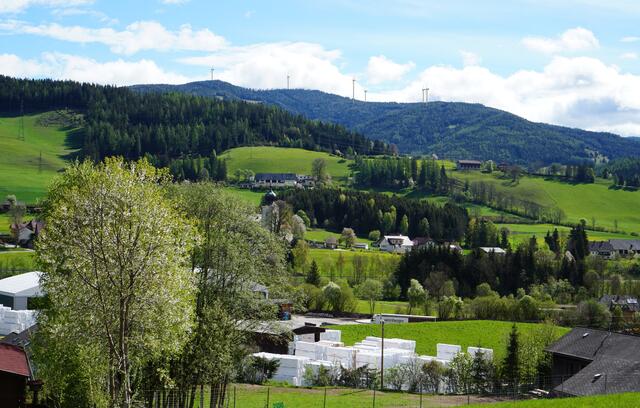 So soll der Windpark Peter Alpe vom Standpunkt Reichenfels aussehen. | Foto: Kelag