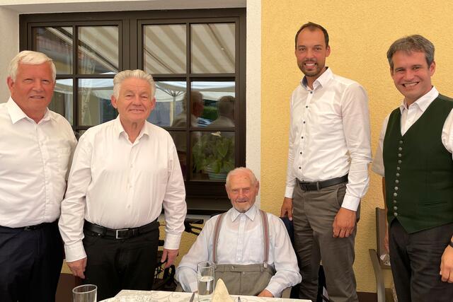 Jakob Auer, Josef Pühringer, Johann Pfaff, Klaus Lindinger, Franz Steininger (v.l.).
