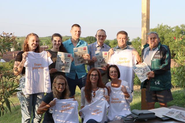Vorne: Sigrid Scheuer, Alexandra Goll, Monika Kirchhauer
Hinten: Stefanie Aigner, Alina Bayer, Daniel Arbes, Josef Messirek, Kurt Oblistil und Herbert Schleich