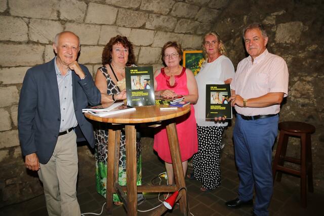 Moderator Dr. Anatol Eschelmüller, Dr.Ingrid Nagl Schramm, Andrea Glatzer, Sabine Fizimayer und Vizebürgermeister Harald Neumayer.