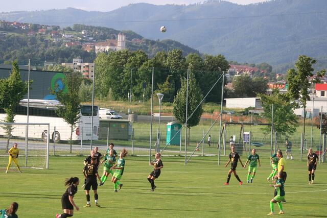 Das Testspiel der SVK Wildcats gegen FC Viktoria Szombathely aus Ungarn endete 1:1. | Foto: Hofmüller (22x)