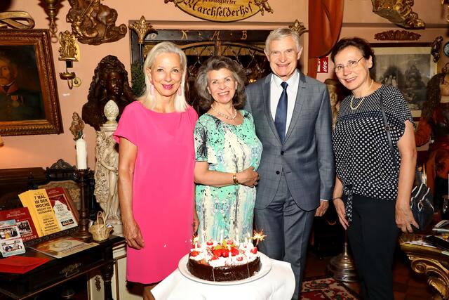 Martina Fasslabend, Karin Zach, Thomas Schäfer-Elmayer, Karin Stelzl | Foto: Conny de Beauclair