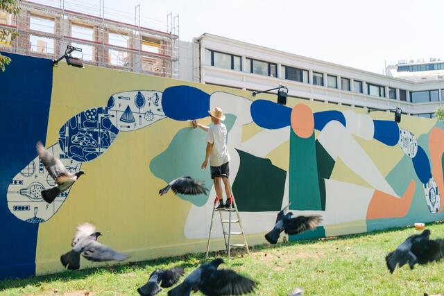 Von 5. August bis 12. September ist die Street-Art von Friend und Linda Steiner am Karlsplatz zu bestaunen.