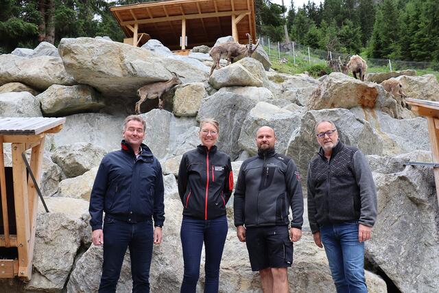 Elmar Haid (Bürgermeister St. Leonhard im Pitztal), Beate Rubatscher-Larcher (GF Pitztaler Gletscherbahn), Mathias Melmer (Betriebsleiter Steinbockzentrum), Markus Kirschner (Vizebürgermeister St. Leonhard im Pitztal).