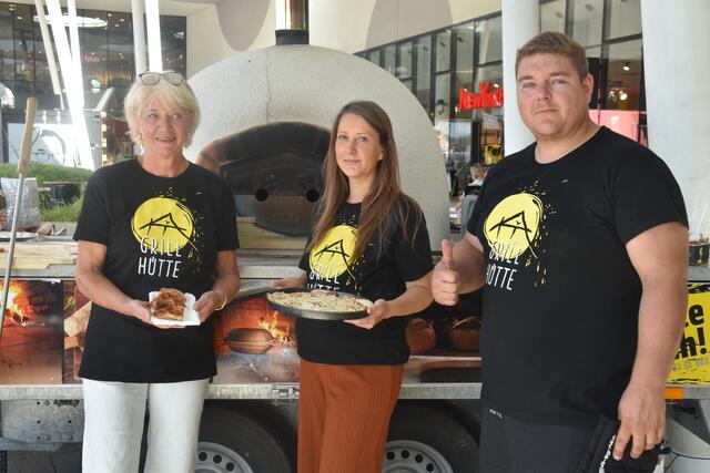Die Grillhütte Oberwart servierte frische Pizza direkt aus dem Pizzaofen.