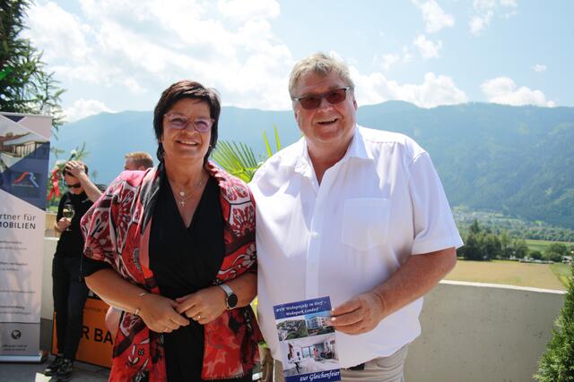 Strahlten: Bürgermeisterin Marika Lagger Pöllinger und Gastgeber Manfred Siller | Foto: RMK