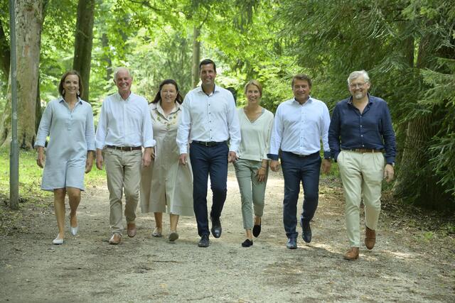 Birgit Zwachte, Reinhold Kassmannhuber, Auguste Thallinger, Stefan Krapf, Elisabeth Bauer,  Thomas Höpoltseder,  Andreas Hecht. (v.l.n.r) | Foto: ÖVP Gmunden