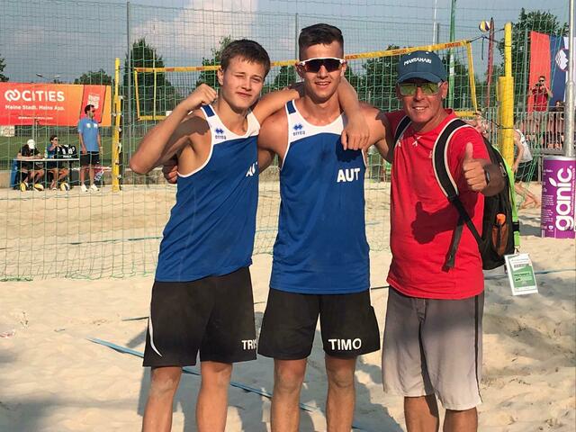 Tristan Kitzmüller und Timo Zwicklhuber mit ihrem Coach