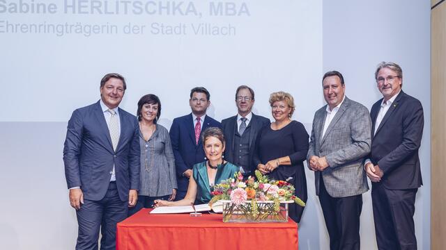 Gratulation von der Stadtpolitik.