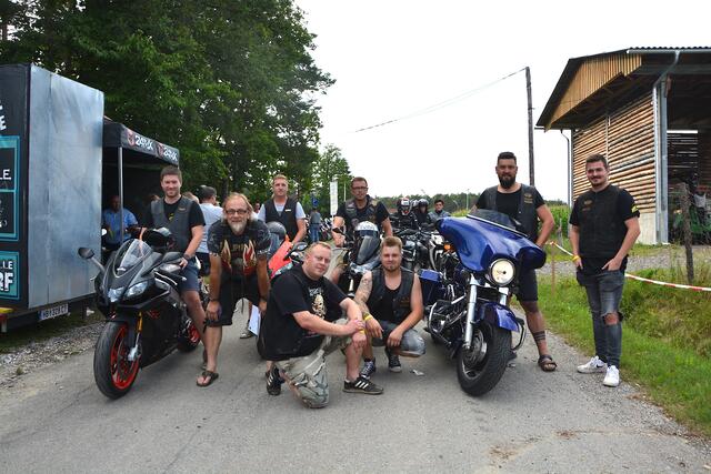 Der MRC Oskar Sharks ließ die Motoren heulen beim 30. Internationalen Bikertreffen in Großsteinbach.
