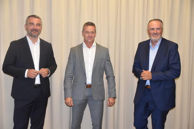 Neuer Geschäftsführer der Sport Burgenland GmbH präsentiert: LR Heinrich Dorner, Anton Beretzki, LH Hans Peter Doskozil