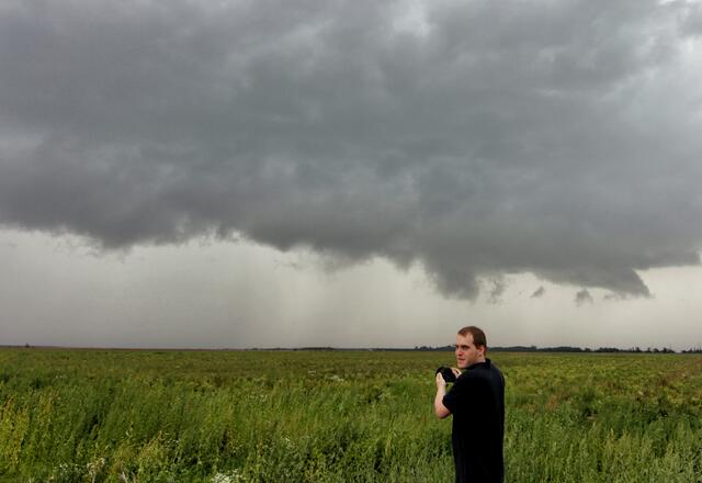 Sturmjäger dokumentieren und analysieren das Geschehen vor Ort und melden dem Wetterdienst besondere Ereignisse weiter. | Foto: Lukas Strach