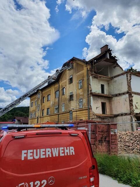 Die Rettungsaktion stellte auch für die Feuerwehr Reichenau eine Herausforderung dar.