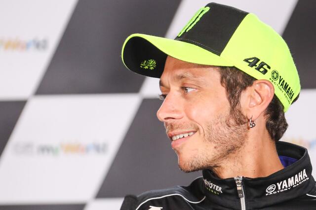 Wohin richtet sich der Blick von Valentino Rossi?