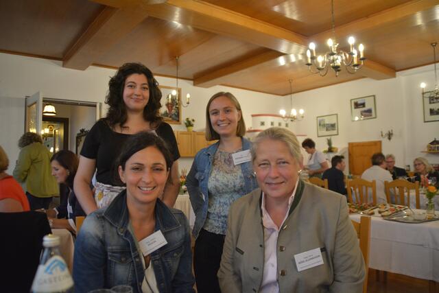Die Damen hinter der Veranstaltung: Emina Ayaz, Sotiria Peischl, Eva Schubert und Anna Nödl-Ellenbogen vom Österreichischen Gemeindebund