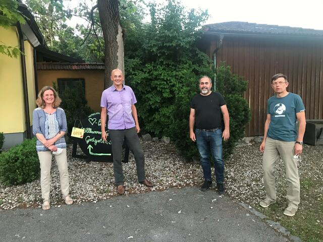 Bezirksgeschäftsführerin Barbara Pflüglmayer, Bezirkssprecher-Stellvertreter Bernhard Waldhör, Josef Mader und Bezirkssprecher Alois Giglleitner (v.l.).