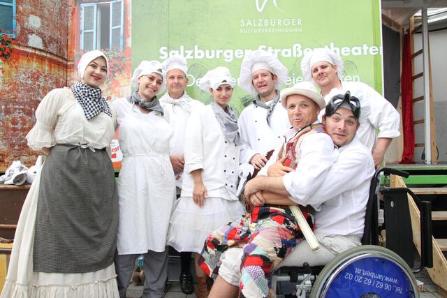 Mit der Komödie "Der Diener zweier Herren" präsentierte das Straßentheater ein Stück Italien.