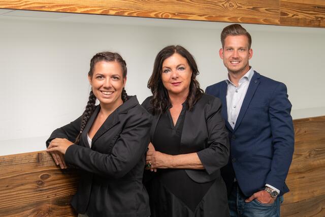 Geschäftsführerin Edith Müller mit Sohn Marcel und Tochter Janine vom Bad St. Leonharder Traditionsbetrieb | Foto: Christoph Steinbauer