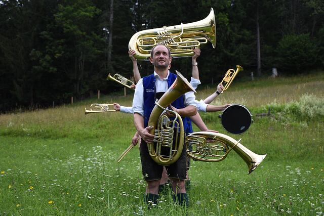 Die „Hinterberger Böhmische“ ist am Samstag, 14. August beim Waldfest der Ortsmusikkapelle Obertraun zu Gast. | Foto: Privat