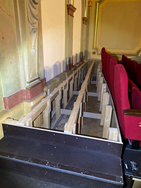 Im hinteren Teil des Saals wird die Luft dann hinaufgeblasen und durch Gitter zur Absauganlage im Dachboden geleitet. | Foto: Stadtsaal Wien